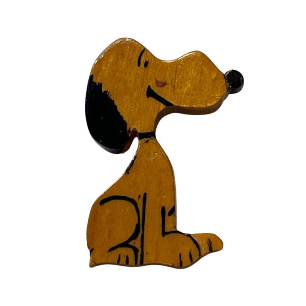 Vintage Wood Peanuts Snoopy Brooch Antique Snoopy Pin Charlie Brown